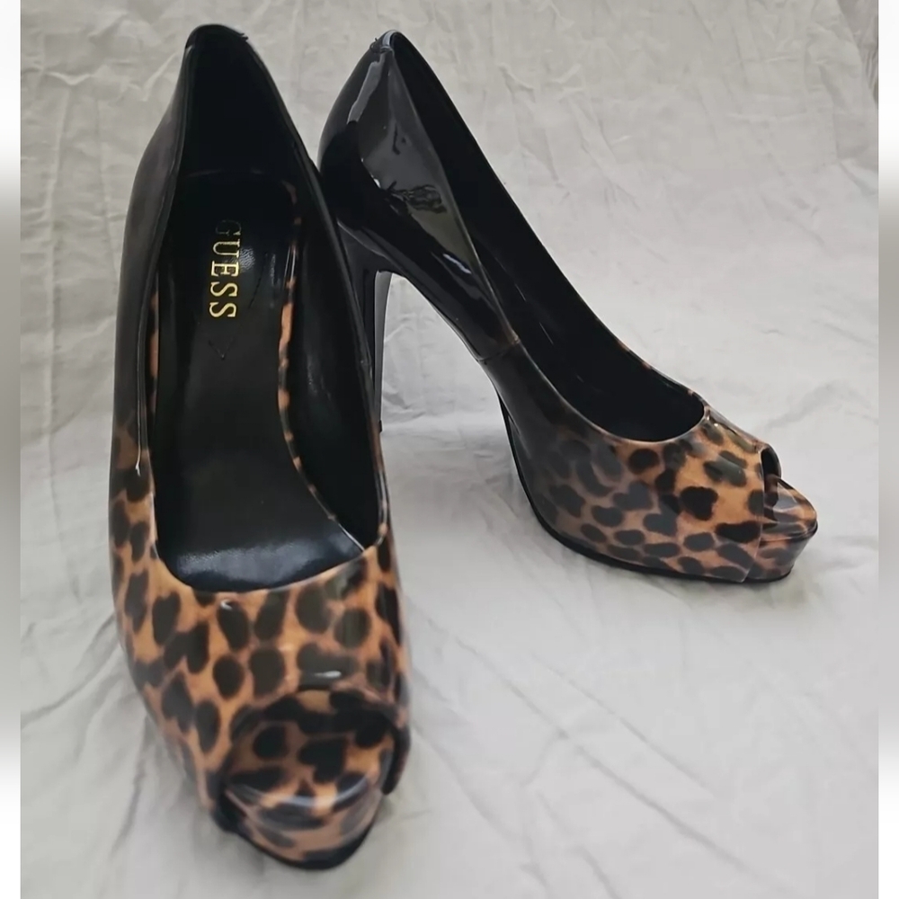 Guess Leopard Print Peep Toe Pumps 4.5 in Stilleto Women's sz 8M‎